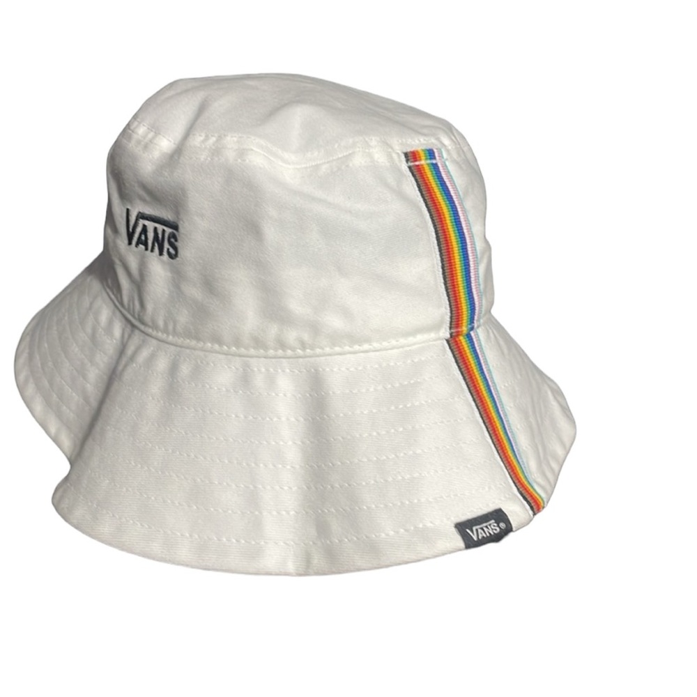 NEW Vans Pride 22 Bucket Hat White Rainbow Stripe 7641 Unisex Size SM